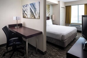 Suite, 1 King Bed with Sofa bed | Premium bedding, down comforters, pillowtop beds, in-room safe - SpringHill Suites by Marriott Bakersfield (Bakersfield)