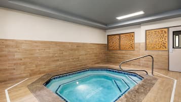 Indoor spa tub