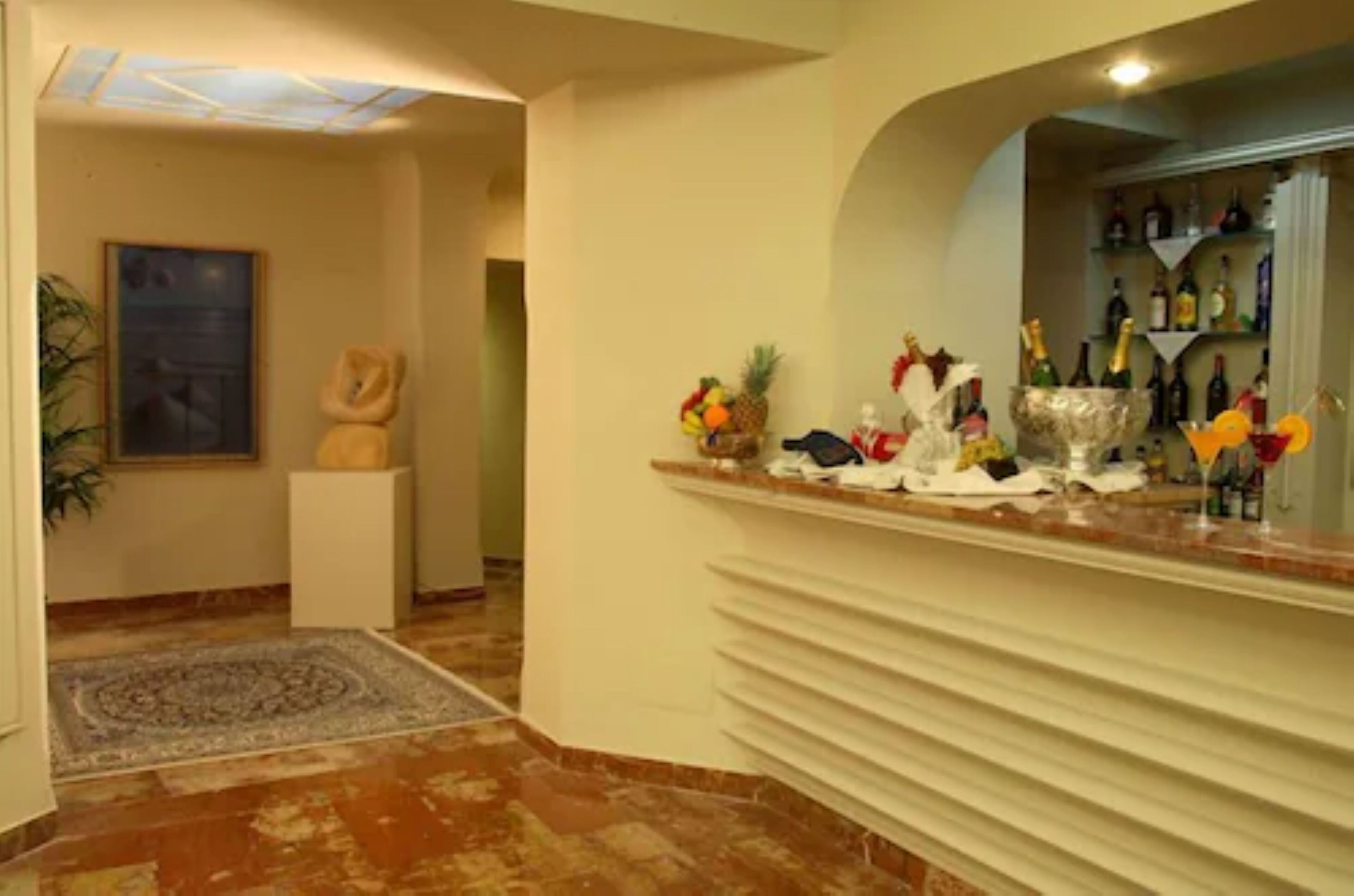 بار (في المنشاة)