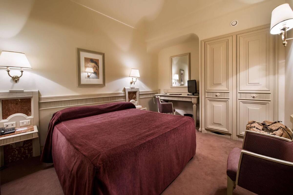 Hypo-allergenic bedding available, minibar, in-room safe, desk