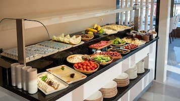 Daily buffet breakfast (EUR 12 per person)