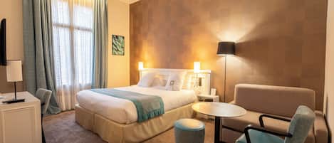Ropa de cama de alta calidad, colchones con pillow-top y minibar