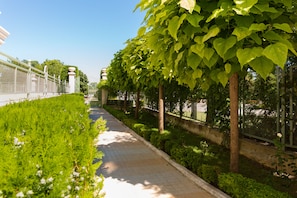 Exterior - Hotel Romance & Family Suites (Varna)
