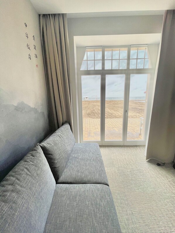 In-room safe, desk, laptop workspace, blackout drapes
