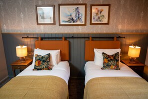 Twin Room | Iron/ironing board, free WiFi, bed sheets - The Ely Hotel by Chef and Brewer Collection (Camberley)