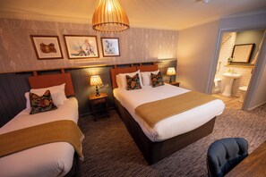 Family Room Sleeps 4 | Iron/ironing board, free WiFi, bed sheets - The Ely Hotel by Chef and Brewer Collection (Camberley)