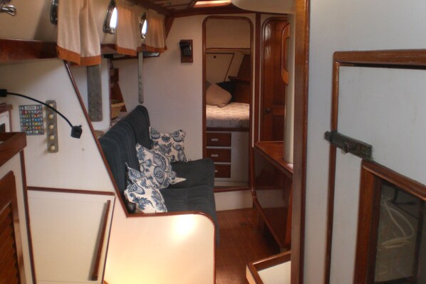 Wild Thing 44' Sailboat includes 2-hour Sunset Cruise | Living area