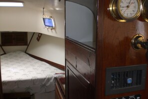 Moon Dance 44' Sailboat includes 2-hour Sunset Cruise | 2 多间卧室、免费 WiFi、特色装修、特色家居