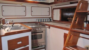 Wild Thing 44' Sailboat includes 2-hour Sunset Cruise | Private kitchen | Coffee/tea maker, fridge, microwave, cleaning supplies - Key West Sailing Adventure (Key West)