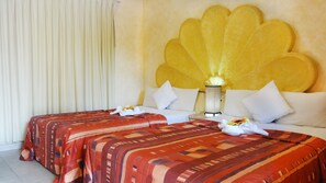 Standard Quadruple Room, 2 Double Beds | In-room safe, free WiFi - Villas La Lupita (Acapulco)