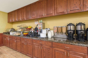 Free daily buffet breakfast