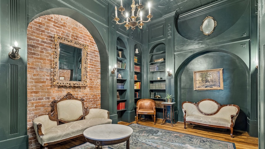 The Historic Grand Canyon Hotel