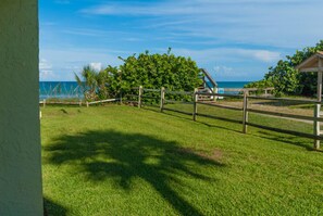 Pemandangan dari properti