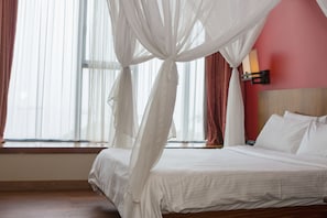Suite, 1 Queen Bed, Garden Area (Roof Garden)