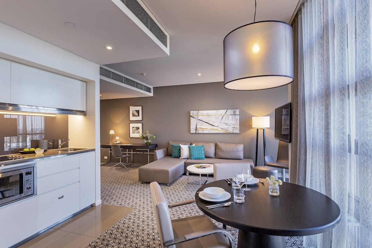 Premium bedding, in-room safe, desk, laptop workspace