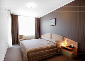 Apartment, 2 Bedrooms, Kitchen | Minibar, desk, iron/ironing board, free WiFi - Apartments Carrera (Sofia)