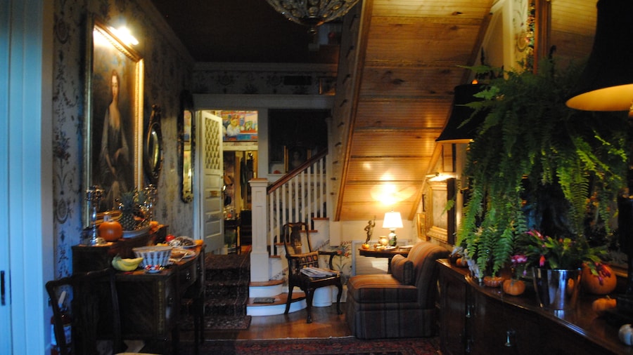 Stay Fairfield - Fairfield Place and Fairfield Manor Bed & Breakfast