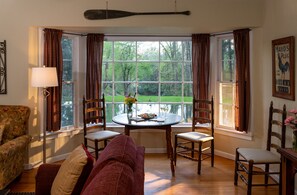 The Sunrise Suite | Individually furnished, soundproofing, iron/ironing board, free WiFi - The Yellow House on Plott Creek Road (Waynesville)