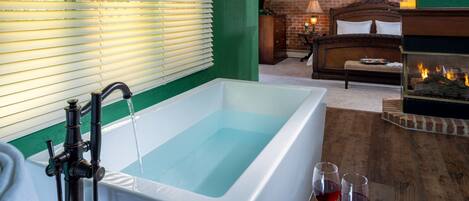 Carriage House Suite