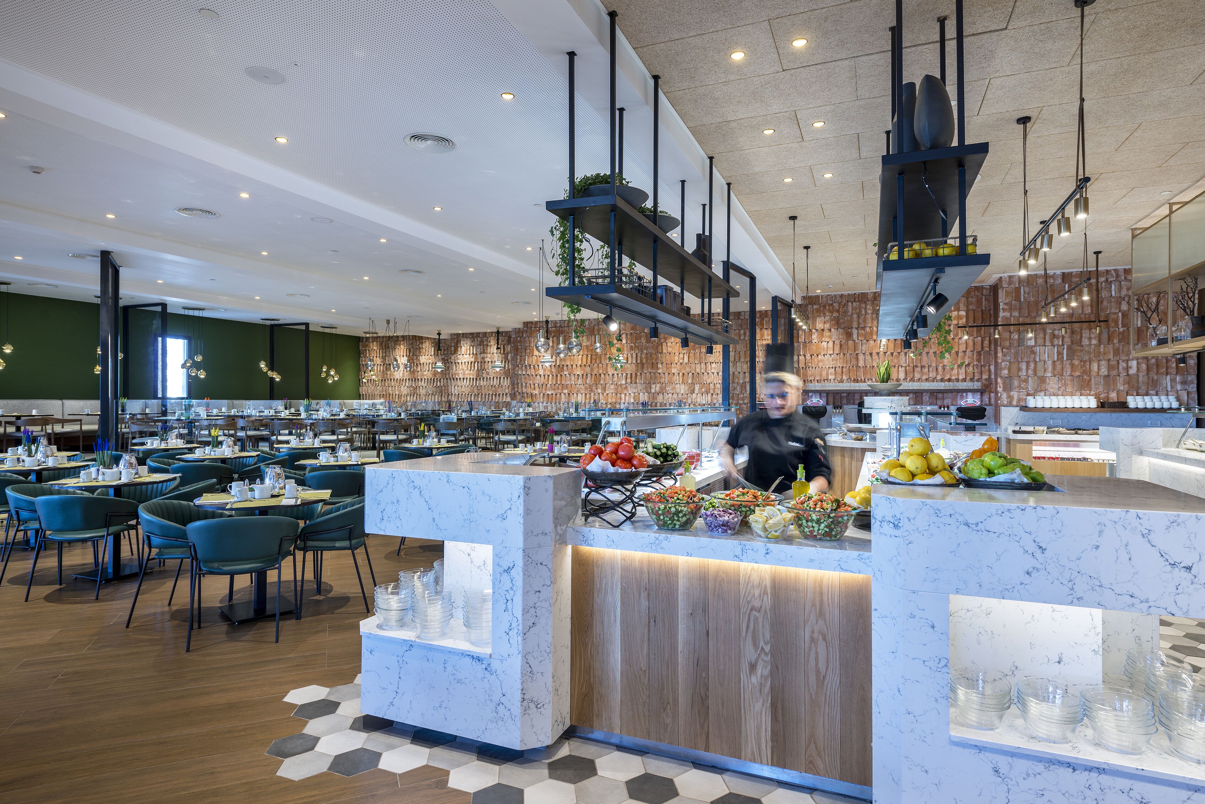 breakfast and dinner served