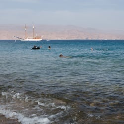 Beach nearby, sun-loungers, beach umbrellas, beach towels