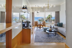 Junior Suite | Living area | TV, pay movies - Royal Beach Eilat by Isrotel exclusive (Eilat)