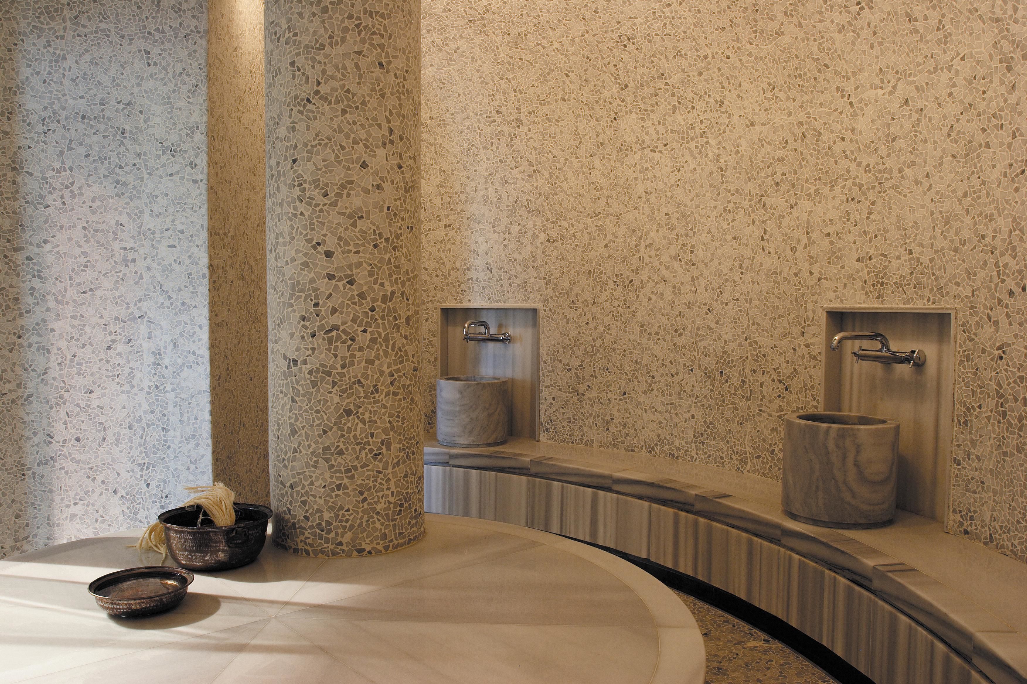 Parihoitohuone(ita), sauna, poreallas, höyrysauna, turkkilainen sauna