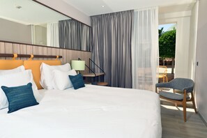 家庭套房, 轉角 | 1 間睡房、迷你吧、房內夾萬、免費嬰兒床