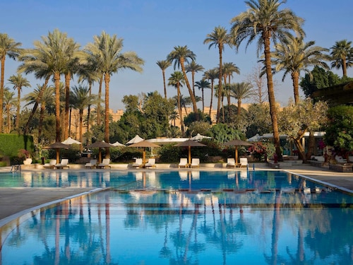 파빌리온 윈터 룩소르