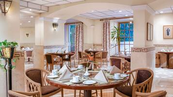 Daily continental breakfast (USD 15 per person)