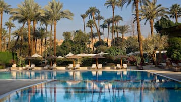 Outdoor pool, pool umbrellas