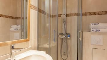 Classic Double Room | Bathroom