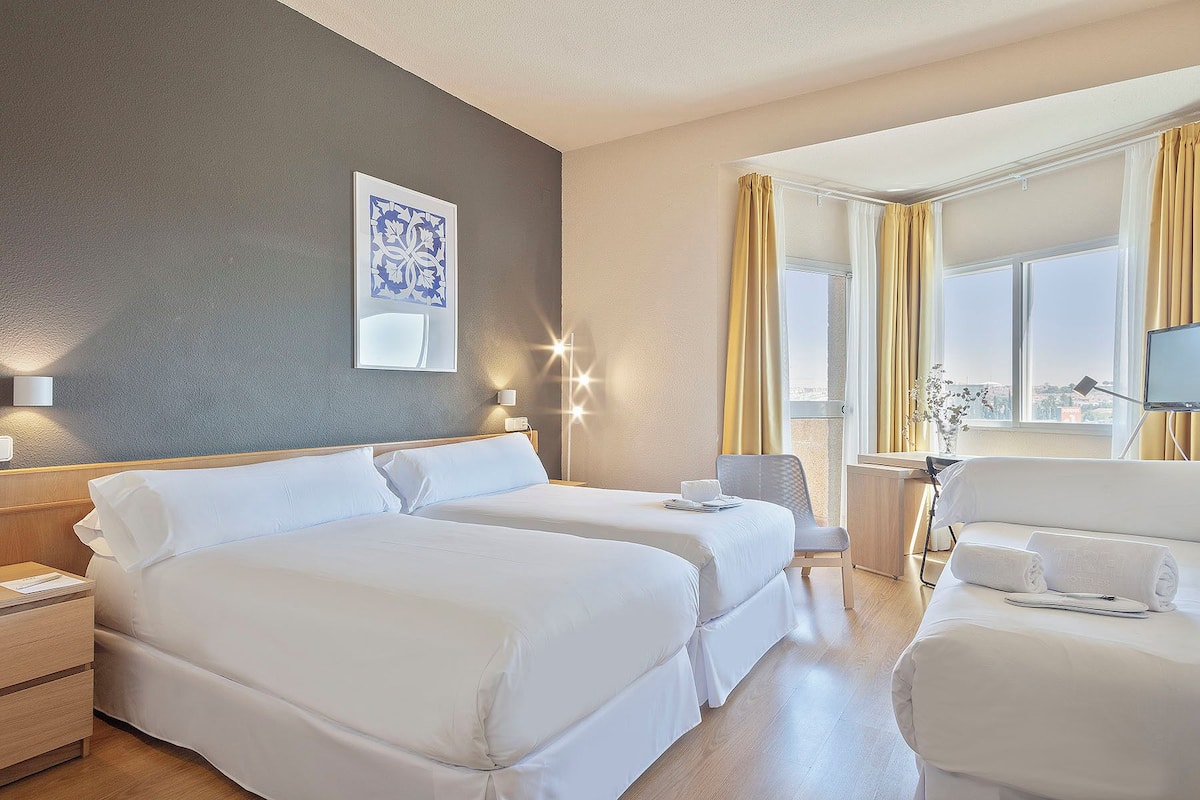 1 bedroom, minibar, in-room safe, desk