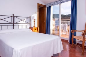 Duplex, terrasse (Duplex) | Rideaux dâobscurcissement, accĂšs au Wi-Fi (inclus), literie fournie