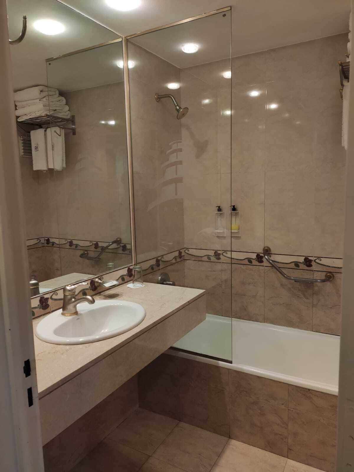 Foto - HR Esmeralda Luxor