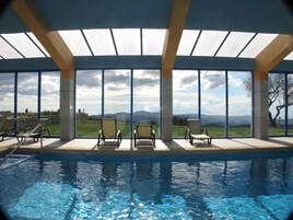 Salas de tratamientos para parejas, sauna, bañera de hidromasaje 