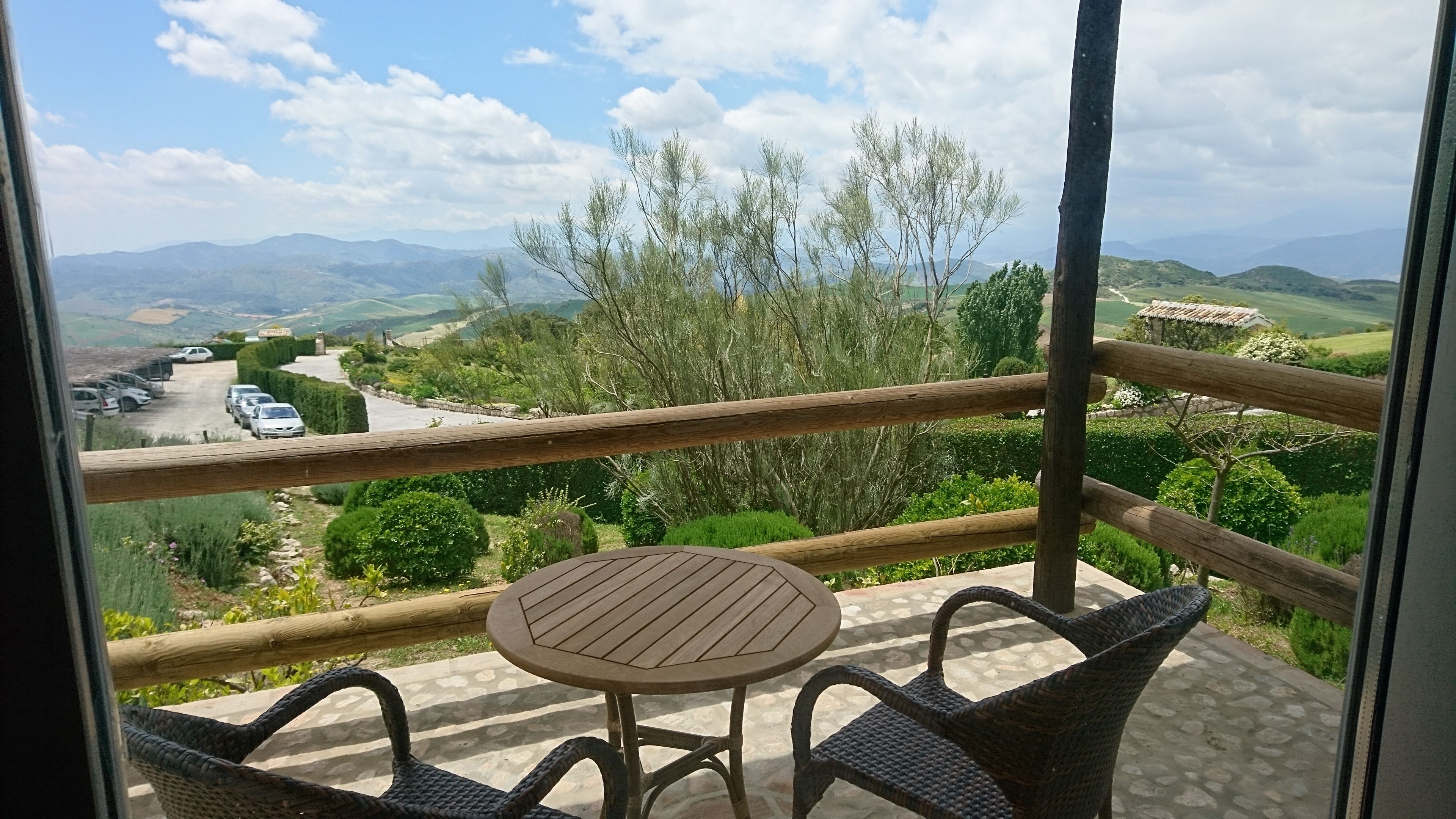 Deluxe-suite - 1 dobbeltseng - terrasse | Minibar, pengeskab på værelset, individuelt design, skrivebord