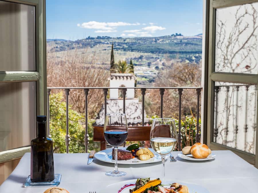 Breakfast and dinner served, Mediterranean cuisine