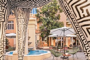 Property grounds - Hotel Domus Romana (Rome)