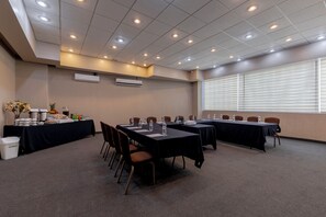 Free daily local cuisine breakfast  - Hotel Valle de Mexico Toreo (Naucalpan)