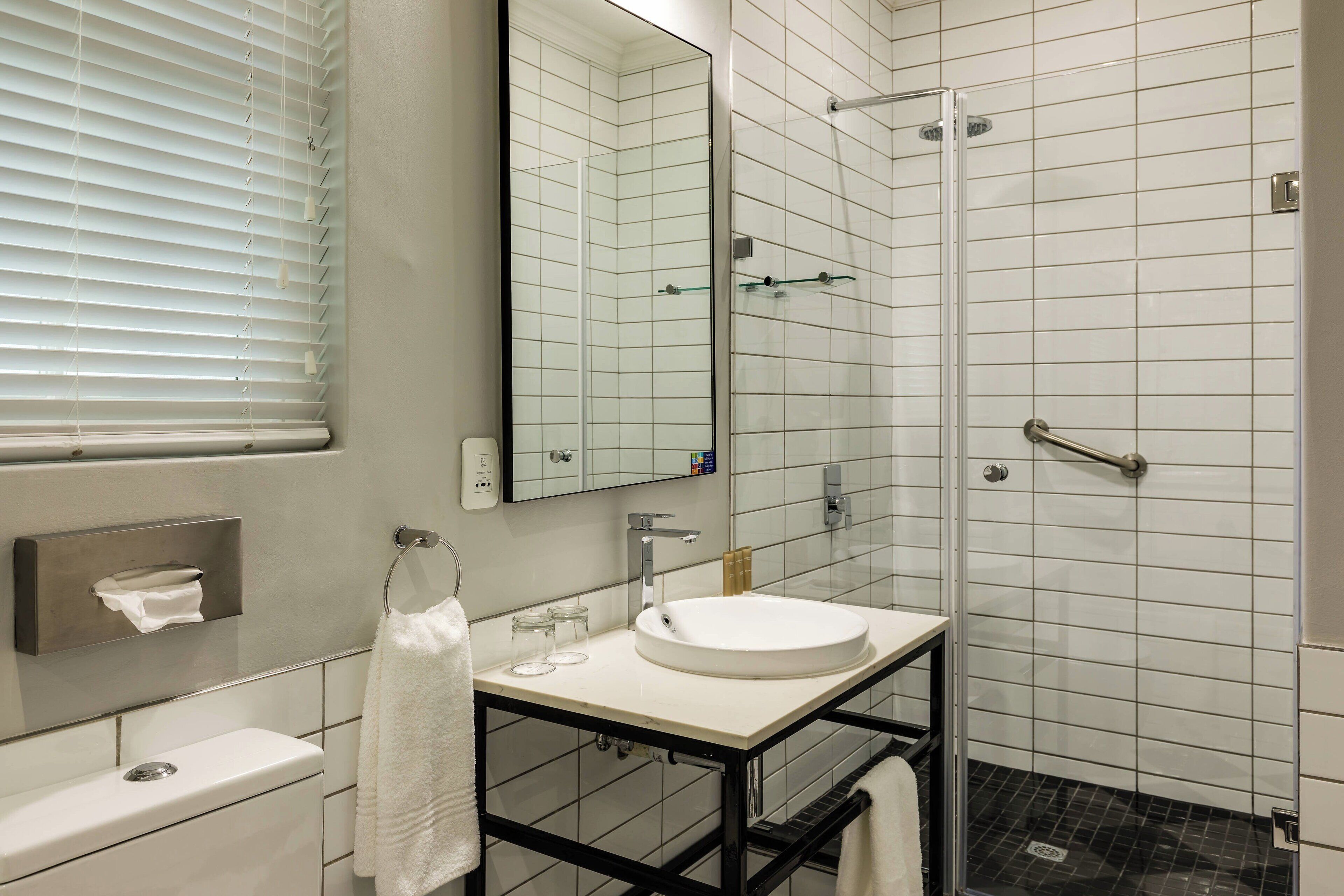 room, 1 king bed | bathroom | free toiletries, hair dryer, towels, soap