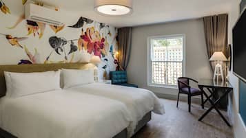 Room, 2 Twin Beds | Minibar, in-room safe, desk, blackout drapes