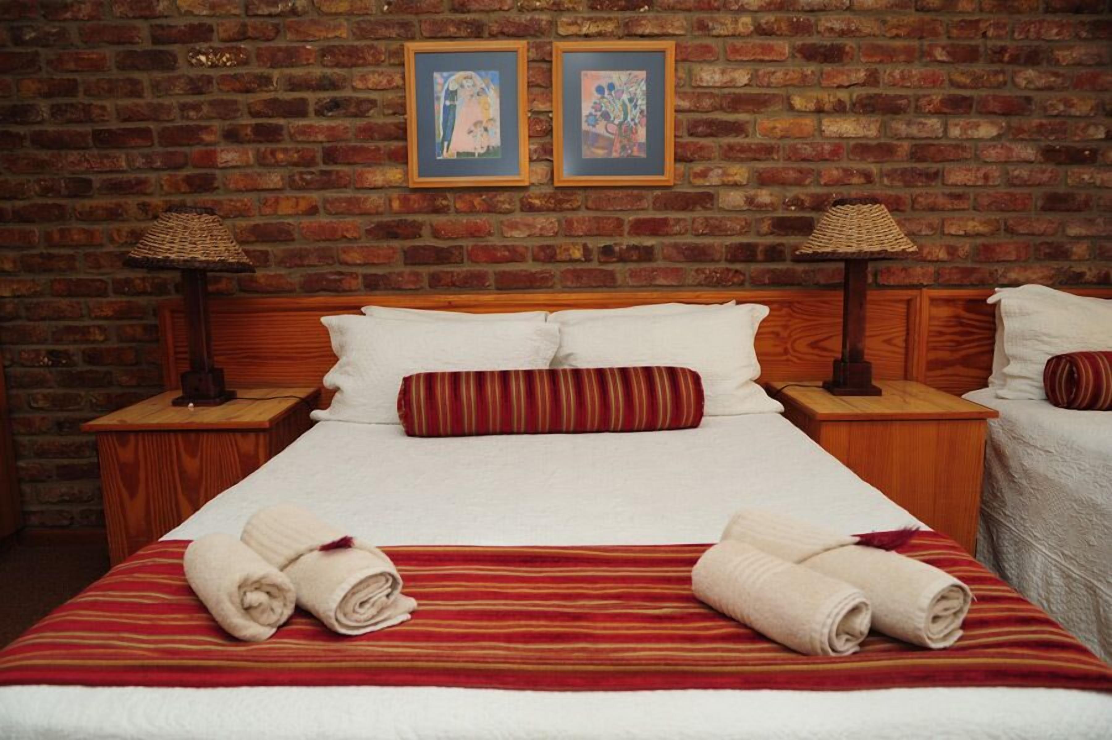 Family Room | Desk, iron/ironing board, free cots/infant beds, free WiFi