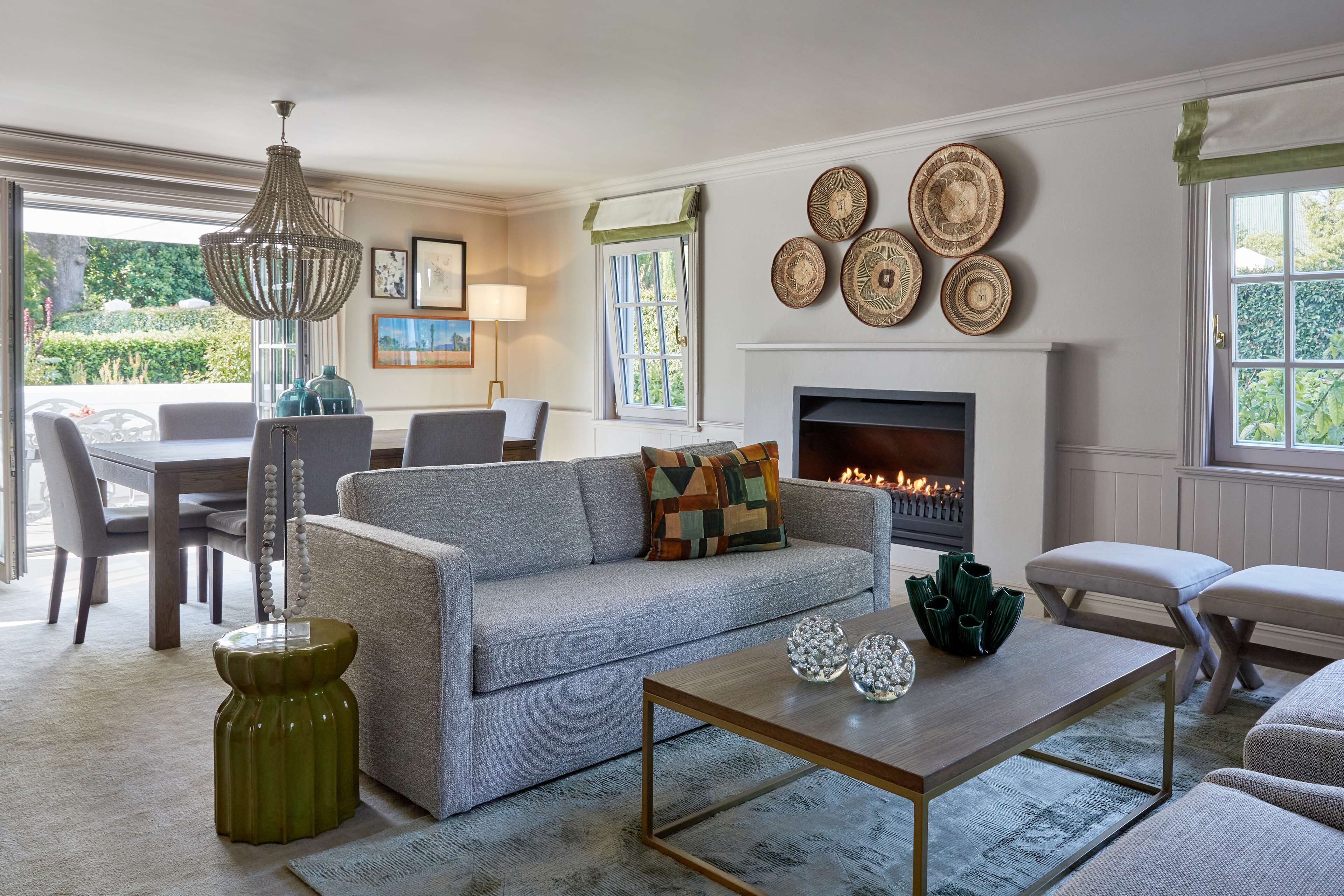 Hypo-allergenic bedding, in-room safe, desk, free WiFi