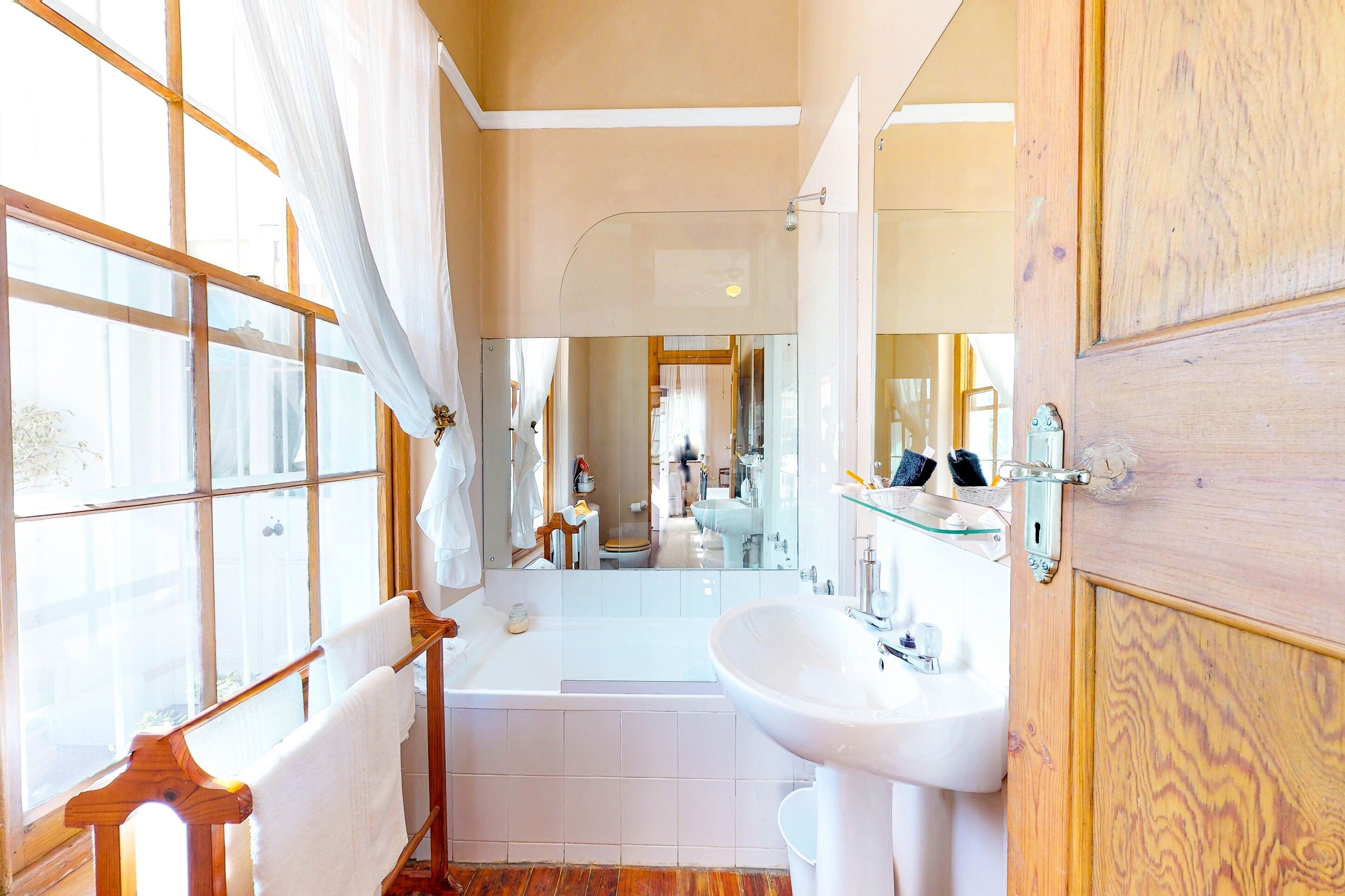 Foto - Mountain Manor Guest House & Executive Suites