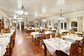 Restaurant - Zuurberg Mountain Village (Addo)