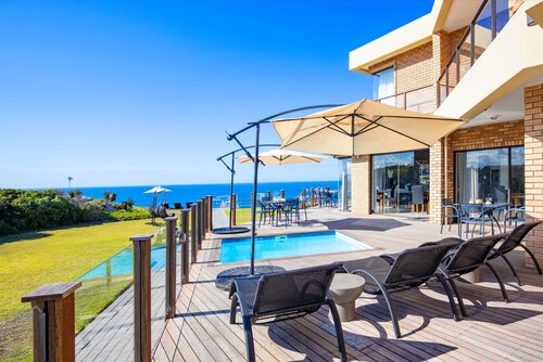 African Oceans Manor on Beach