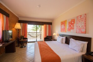 Apartamento Premium** | Minibar, in-room safe, blackout drapes, soundproofing - Vila Galé Resort Marés - All Inclusive (Camaçari)