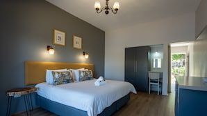 Riverside Double - Fairy Knowe Hotel (Wilderness)