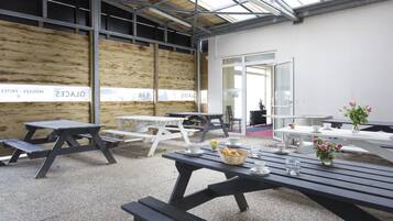 Breakfast and lunch served, French cuisine